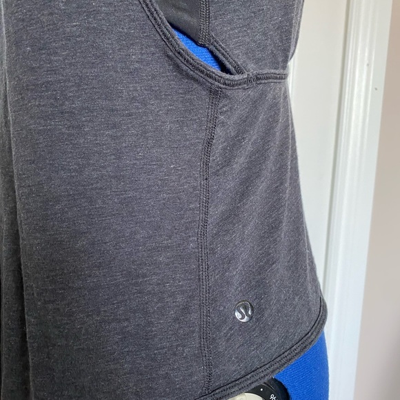 Lululemon Twist & Turn Tank - Picture 10 of 16